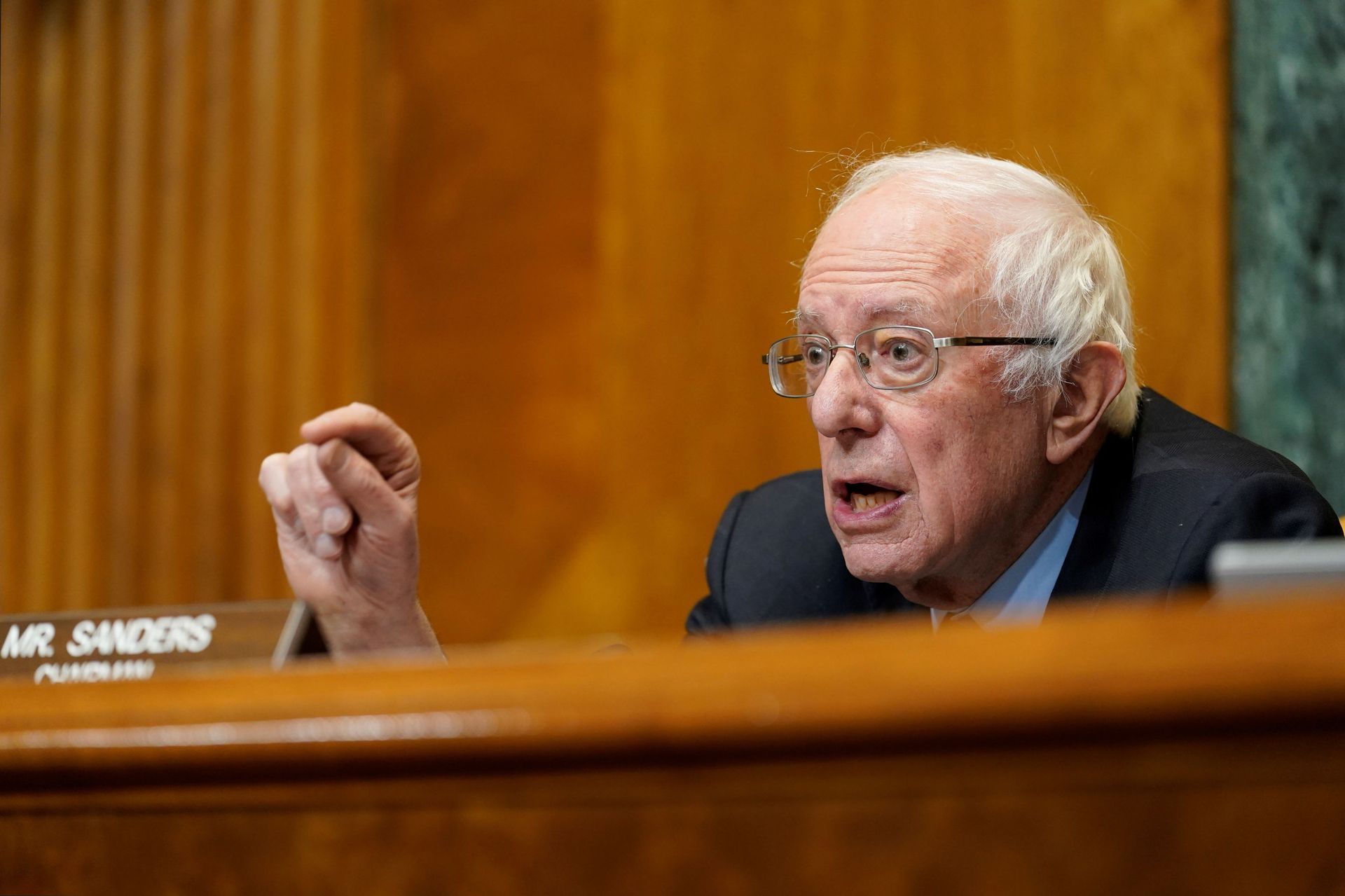 Senate Budget Committee Chairman Sen. Bernie Sanders, I-Vt., speaks during a hearing examining wages at large profitable corporations on Capitol Hill in Washington, U.S. February 25, 2021 - Sputnik International, 1920, 07.09.2021