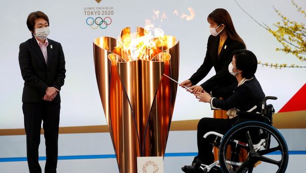 Глава оргкомитета Олимпийских игр 2020 Сэйко Хасимото во время старта эстафеты огня в префектуре Фукусима Глава оргкомитета Олимпийских игр 2020 Сэйко Хасимото во время старта эстафеты огня в префектуре Фукусима - Sputnik International