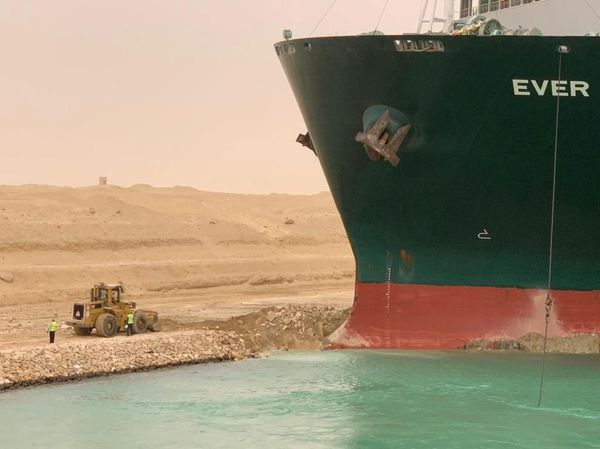Major Inconvenience: Behold Ever Given, The Ship Blocking Suez Canal - Sputnik International