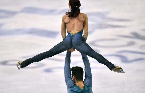 Nicole Della Monica and Matteo Guarise of Italy perform during in Pairs Free Skating category. Nicole Della Monica and Matteo Guarise of Italy perform during in Pairs Free Skating category. - Sputnik International