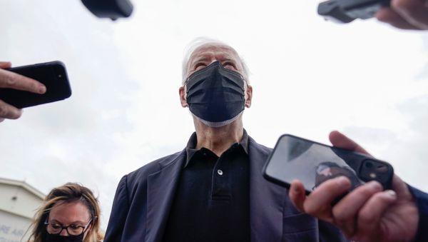 U.S. President Joe Biden speaks to the media as he boards Air Force One upon departure for Washington, D.C., from Newcastle, Delaware, U.S., March 28, 2021. - Sputnik International
