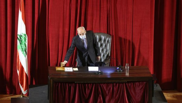 Lebanese Parliament Speaker Nabih Berri heads a legislative session at UNESCO Palace in Beirut, Lebanon March 12, 2021. - Sputnik International