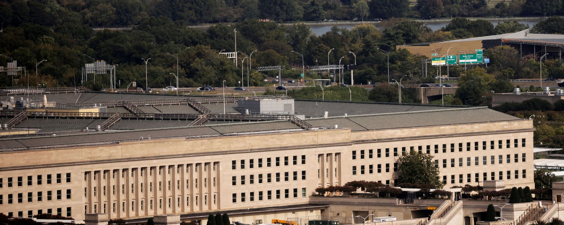 The Pentagon building is seen in Arlington, Virginia, U.S. October 9, 2020.  - Sputnik International, 1920, 25.04.2021