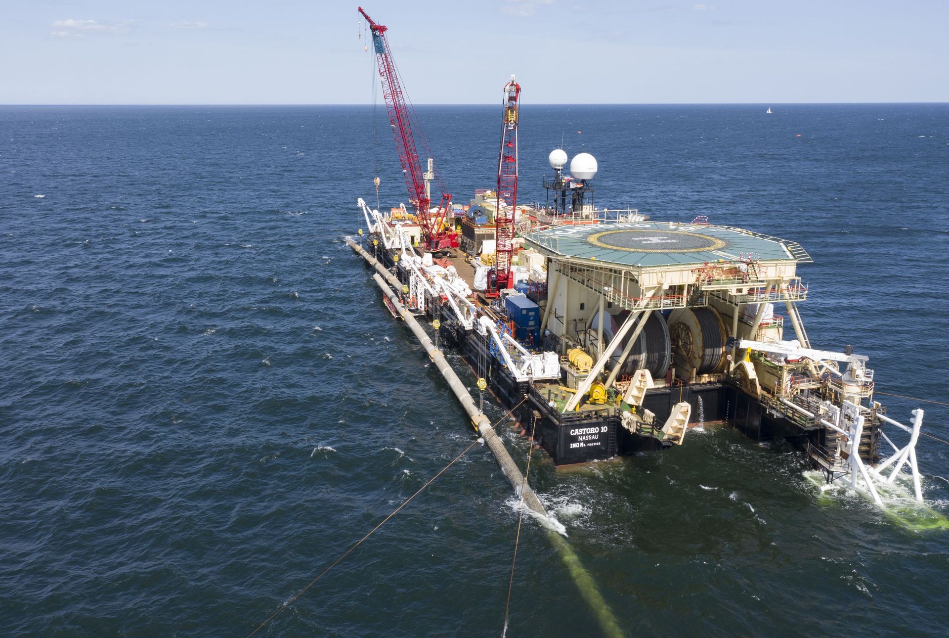 Construction of Nord Stream 2 Gas Pipeline May Resume at End of May, German Regulator Says - Sputnik International, 1920, 04.05.2021