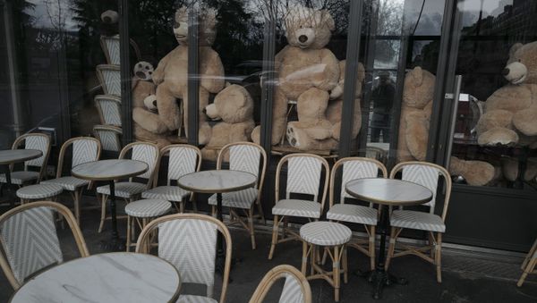 Teddy bears are placed in a restaurant by Philippe Labourel, who wants to be named 'Le papa des nounours', 'Teddy Bear father', in Paris, Sunday, March 21, 2021. - Sputnik International