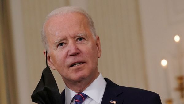 U.S. President Joe Biden answers media questions after delivering remarks on the Department of Labor's March jobs report from the State Dining Room at the White House in Washington, D.C., U.S.,  April 2, 2021 - Sputnik International