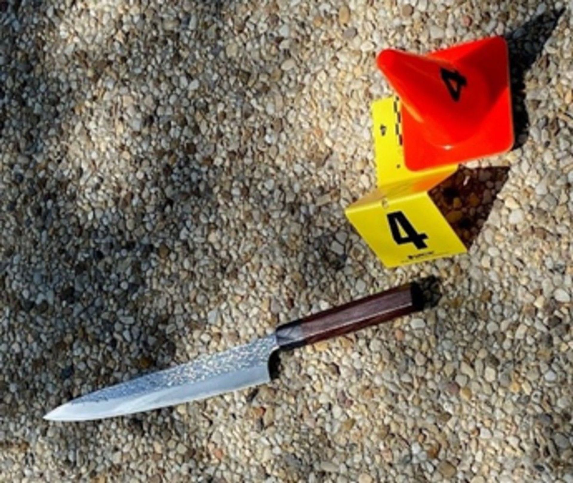 DC Police Release Photo of Knife Wielded by Suspect in Deadly Capitol Attack DC Police Release Photo of Knife Wielded by Suspect in Deadly Capitol Attack - Sputnik International, 1920, 06.04.2021