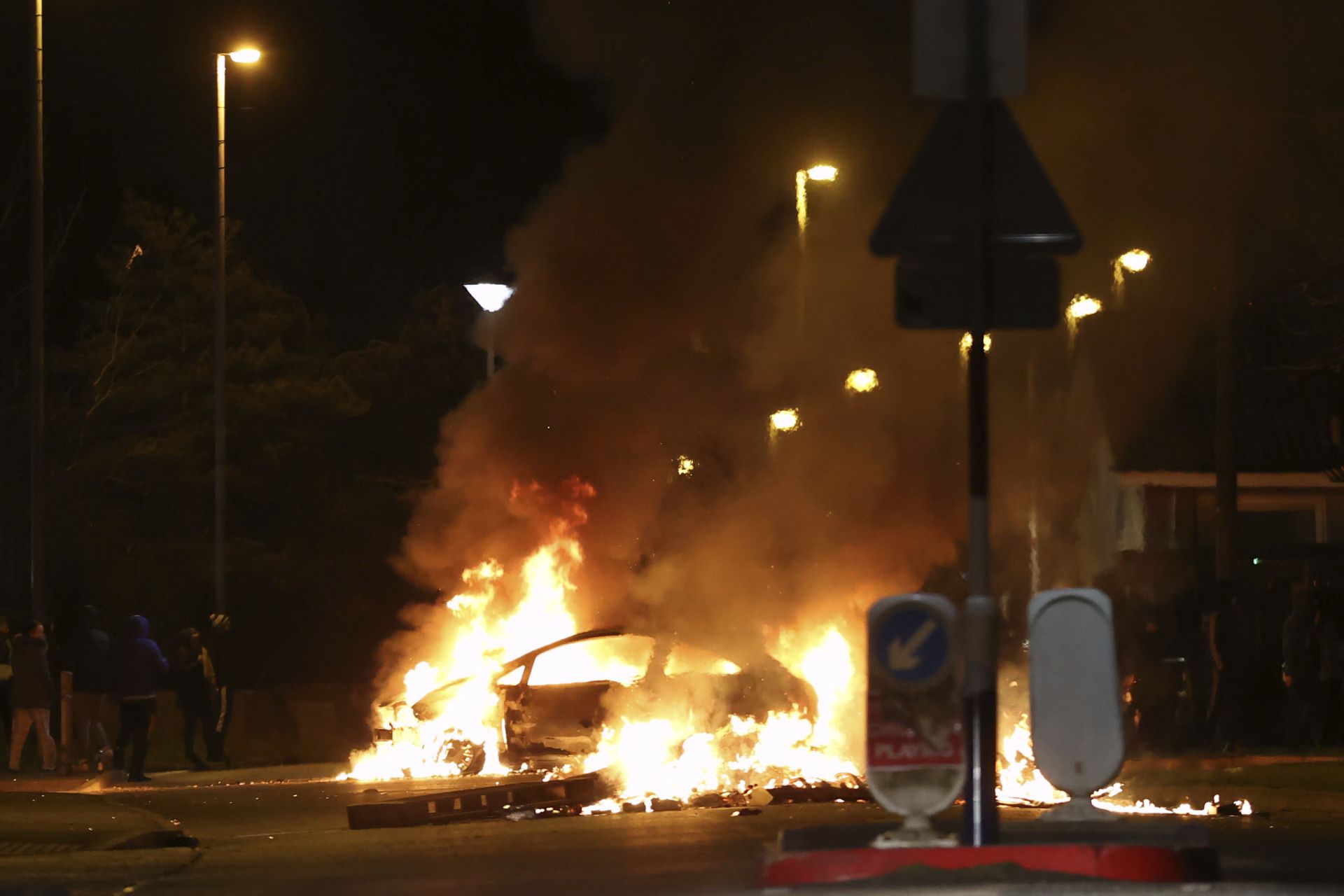 Northern Ireland Police Chief Calls for End to 'Orchestrated' Attacks as New Wave of Violence Erupts - Sputnik International, 1920, 06.04.2021