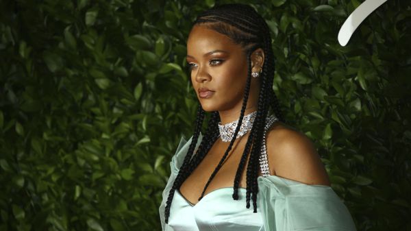 Singer Rihanna poses for photographers upon arrival at the British Fashion Awards in central London, Monday, Dec. 2, 2019 - Sputnik International