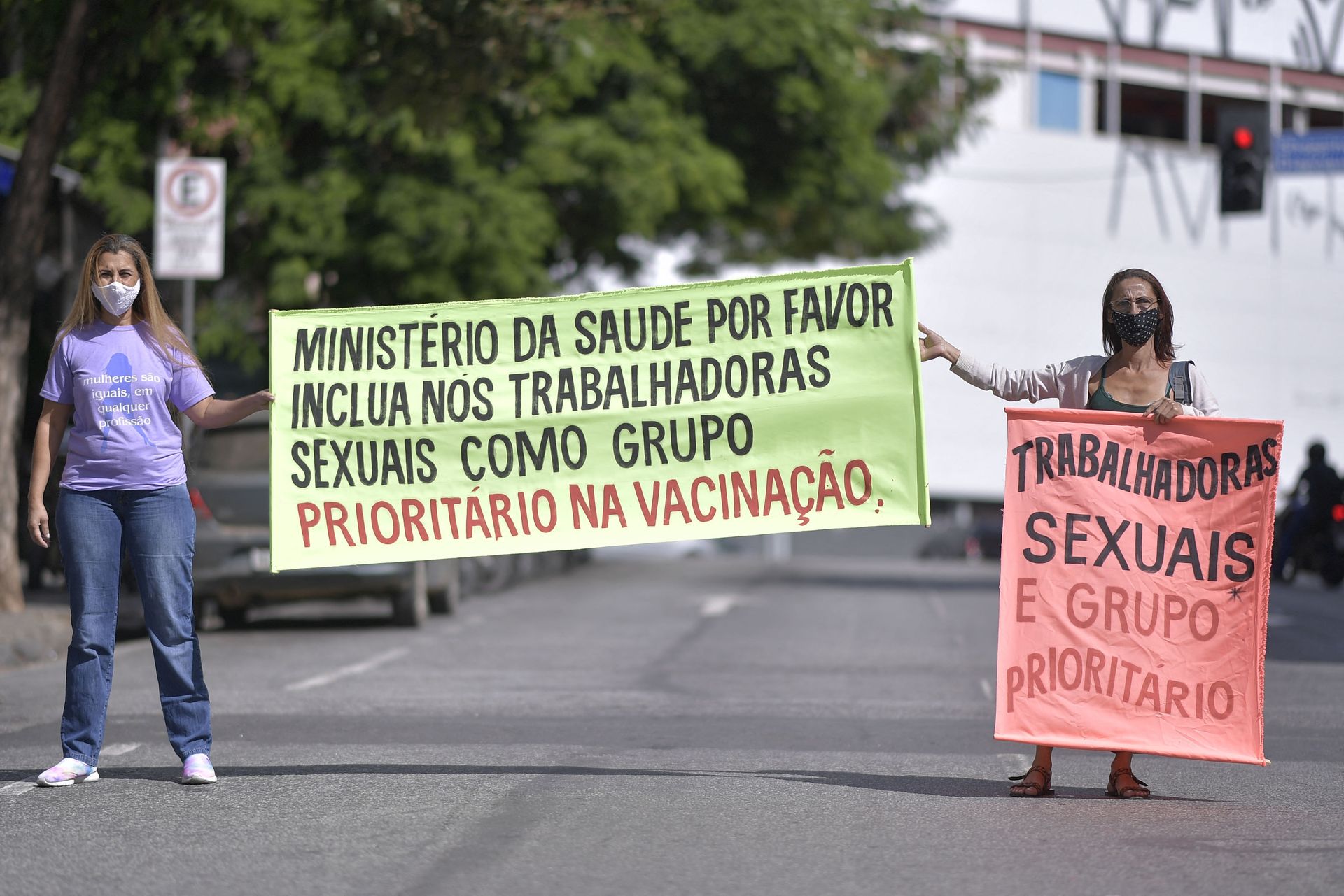Brazilian Prostitutes Demand First-Line COVID Vaccination as 'Priority Group' Brazilian Prostitutes Demand First-Line COVID Vaccination as 'Priority Group' - Sputnik International, 1920, 07.04.2021