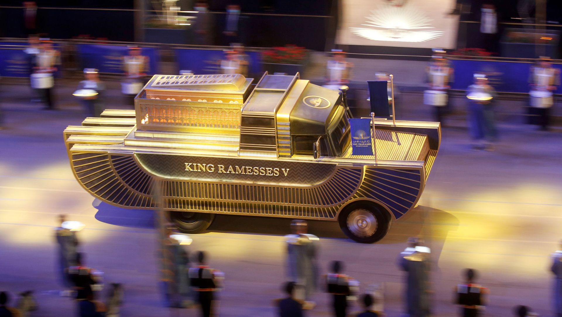 The mummy of King Ramesses V is transported in a convoy from the Egyptian Museum in Tahrir to the National Museum of Egyptian Civilization in Fustat, in Cairo, Egypt April 3, 2021. The mummy of King Ramesses V is transported in a convoy from the Egyptian Museum in Tahrir to the National Museum of Egyptian Civilization in Fustat, in Cairo, Egypt April 3, 2021. - Sputnik International, 1920, 07.04.2021