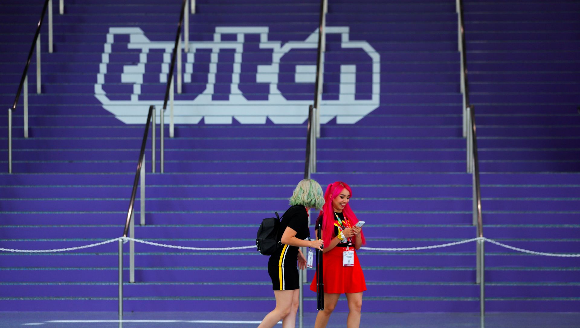 FILE PHOTO: Attendees walk past a Twitch logo painted on stairs during opening day of E3, the annual video games expo revealing the latest in gaming software and hardware in Los Angeles, California, U.S., June 11, 2019. REUTERS/Mike Blake/File Photo FILE PHOTO: Attendees walk past a Twitch logo painted on stairs during opening day of E3, the annual video games expo revealing the latest in gaming software and hardware in Los Angeles, California, U.S., June 11, 2019. REUTERS/Mike Blake/File Photo - Sputnik International, 1920, 07.04.2021