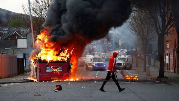 Social Unrest in Rioting Belfast  - Sputnik International