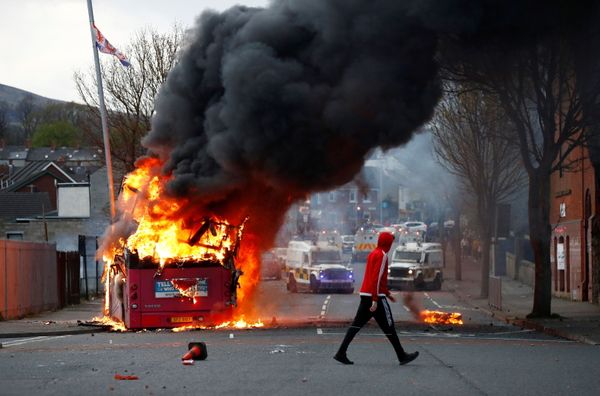Social Unrest in Rioting Belfast Social Unrest in Rioting Belfast - Sputnik International