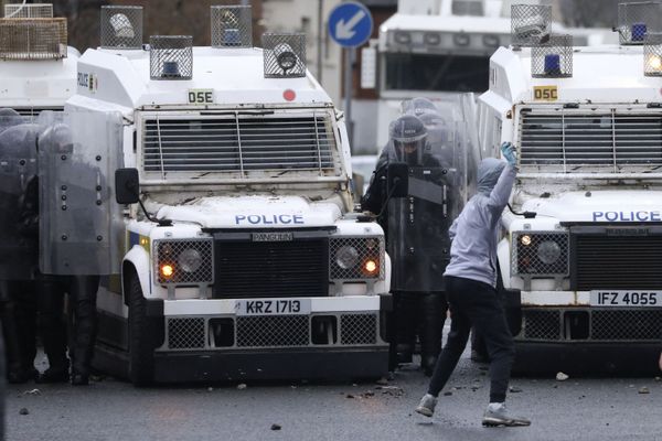 Social Unrest in Rioting Belfast Social Unrest in Rioting Belfast - Sputnik International