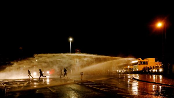 Social Unrest in Rioting Belfast Social Unrest in Rioting Belfast - Sputnik International