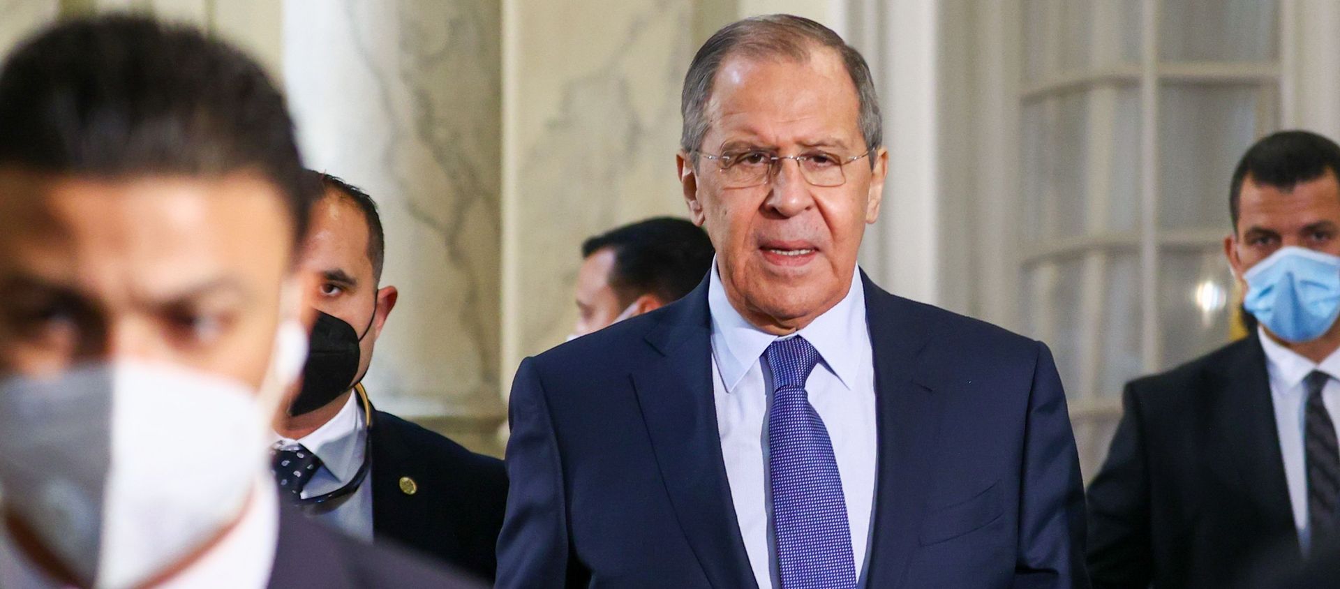 Russian Foreign Minister Sergei Lavrov (center) during his visit to Cairo, Egypt. Monday, 12 April, 2021. Russian Foreign Minister Sergei Lavrov (center) during his visit to Cairo, Egypt. Monday, 12 April, 2021. - Sputnik International, 1920, 16.04.2021