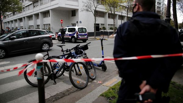 French police secure the area after one person was shot dead and one injured in front of the Henry Dunant hospital in Paris, France, April 12, 2021. - Sputnik International