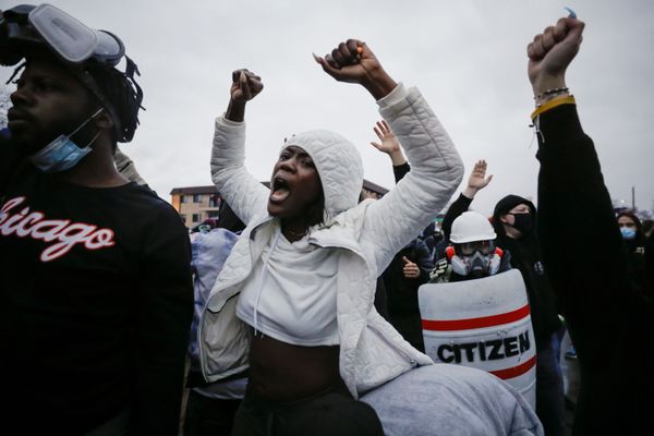 New Wave of Violent Protests Break Out in Minnesota After Killing of Black Man Daunte Wright New Wave of Violent Protests Break Out in Minnesota After Killing of Black Man Daunte Wright - Sputnik International
