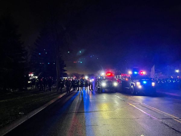 New Wave of Violent Protests Break Out in Minnesota After Killing of Black Man Daunte Wright New Wave of Violent Protests Break Out in Minnesota After Killing of Black Man Daunte Wright - Sputnik International