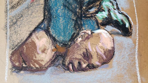 An image of George Floyd's arrest is displayed on a screen on the ninth day of the trial of former Minneapolis police officer Derek Chauvin for second-degree murder, third-degree murder and second-degree manslaughter in the death of George Floyd in Minneapolis, Minnesota, U.S. April 8, 2021 in this courtroom sketch. REUTERS/Jane Rosenberg - Sputnik International