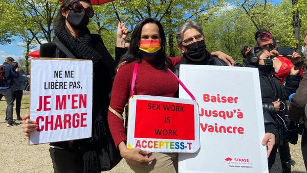 Sex workers rally in Paris on 13 April 2021 - Sputnik International