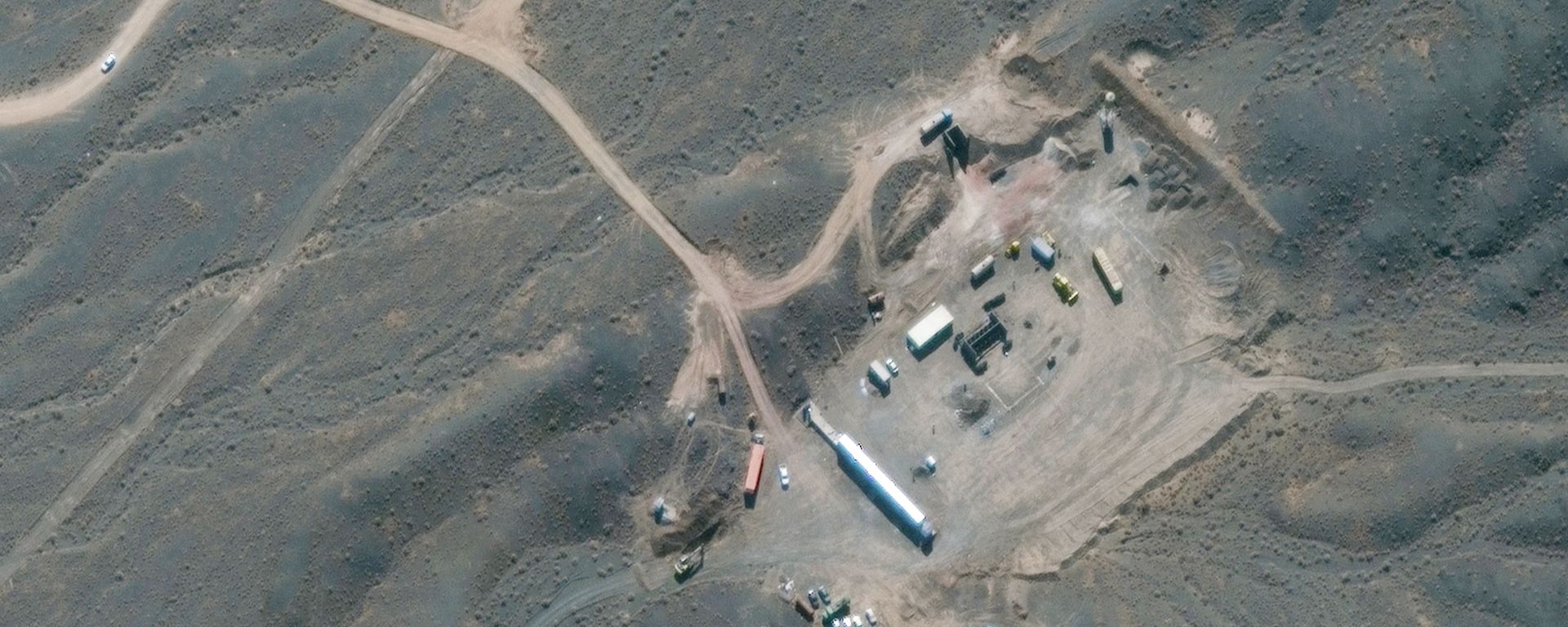 This file handout satellite image provided by Maxar Technologies on January 28, 2020, shows an overview of Iran's Natanz nuclear facility, south of the capital Tehran. - Iran announced Saturday it has started up advanced centrifuges that enrich uranium more quickly in a new breach of its undertakings under a troubled 2015 nuclear agreement. - Sputnik International, 1920, 25.07.2021