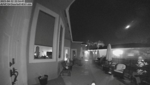 A meteor is seen moving across Florida sky, in Parkland, Florida, U.S., April 12, 2021 in this still image obtained from a social media video. - Sputnik International