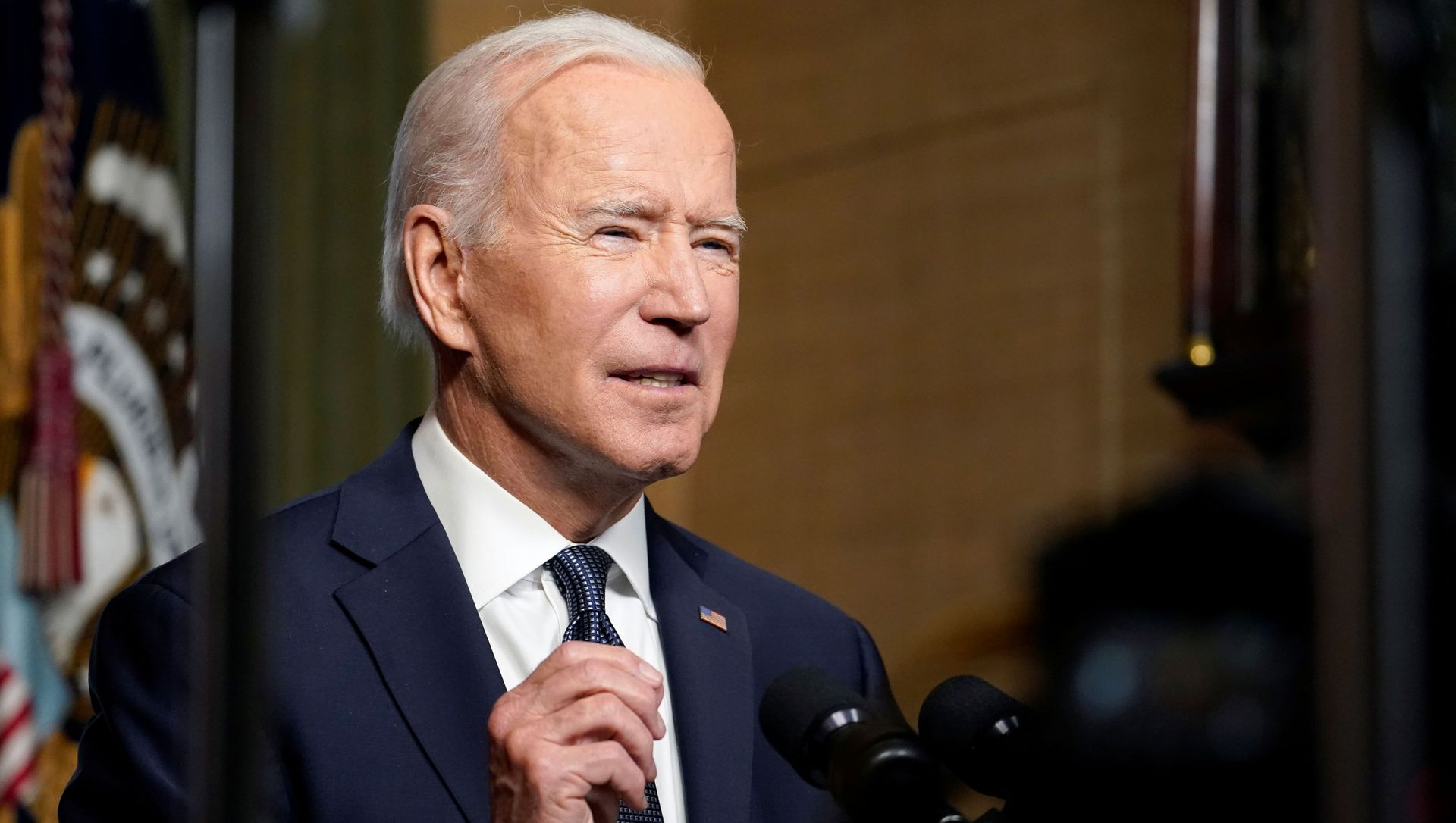 U.S. President Joe Biden leaves delivers remarks on his plan to withdraw American troops from Afghanistan, at the White House, Washington, U.S., April 14, 2021. U.S. President Joe Biden leaves delivers remarks on his plan to withdraw American troops from Afghanistan, at the White House, Washington, U.S., April 14, 2021. - Sputnik International, 1920, 19.04.2021