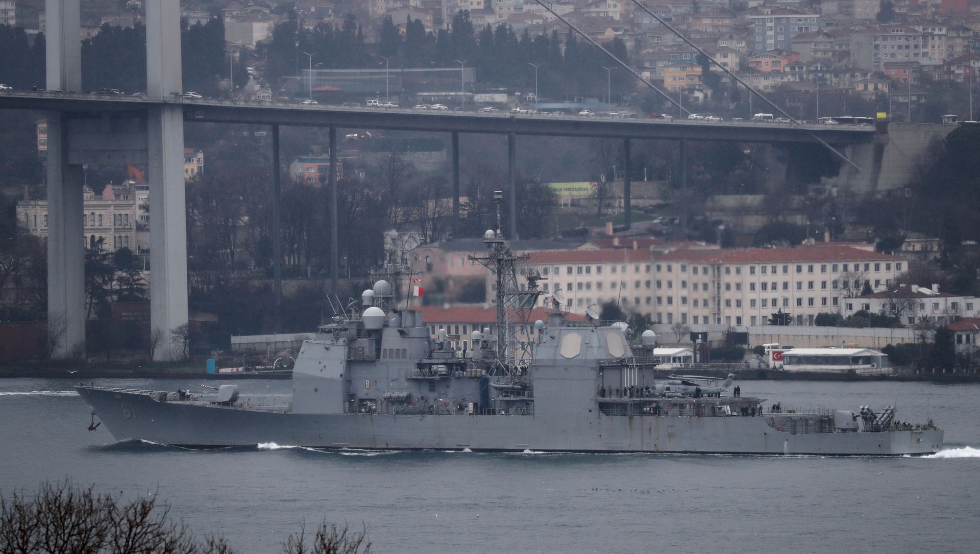 U.S. Navy guided-missile cruiser USS Monterey (CG-61) sails in the Bosphorus, on its way to the Black Sea, in Istanbul, Turkey March 19, 2021 U.S. Navy guided-missile cruiser USS Monterey (CG-61) sails in the Bosphorus, on its way to the Black Sea, in Istanbul, Turkey March 19, 2021 - Sputnik International, 1920, 14.04.2021