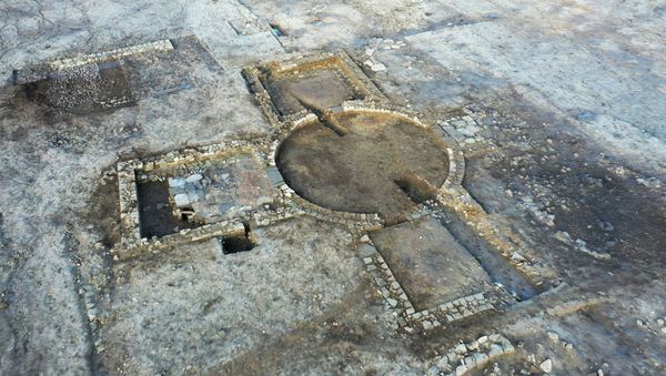 The Roman remains discovered at Eastfield, Scarborough, are on the site of a new housing estate being constructed by Keepmoat Homes  - Sputnik International