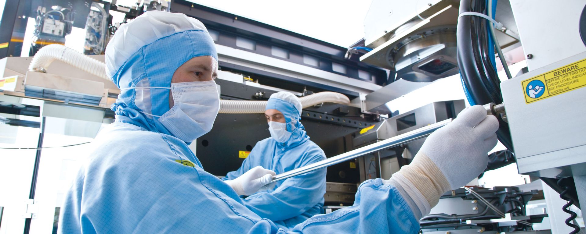 ASML Veldhoven cleanroom DUV assembly  - Sputnik International, 1920, 15.04.2021