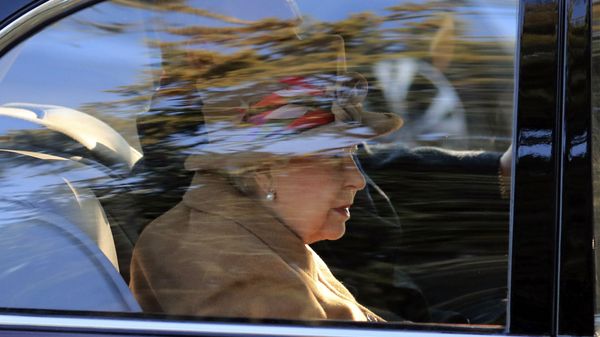 Britain's Queen Elizabeth attends a service at St Peter's church in Wolferton, near the Sandringham Estate in England, Sunday, Jan. 20, 2019. - Sputnik International