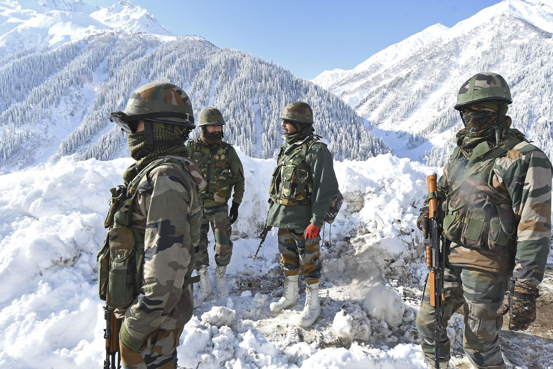 Satellite Images Show India-China Troops Just 150 Metres Apart in Eastern Ladakh in February 2021 - Sputnik International, 1920, 29.06.2021