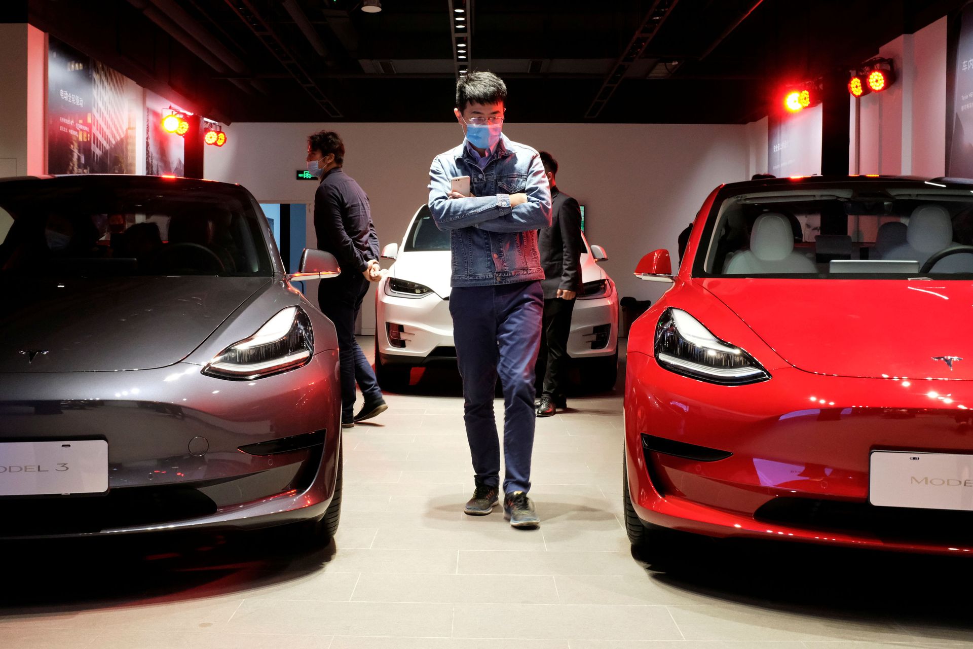 Tesla Cars Reportedly Banned From Some Chinese Government Compounds Over Security Concerns Tesla Cars Reportedly Banned From Some Chinese Government Compounds Over Security Concerns - Sputnik International, 1920, 21.05.2021