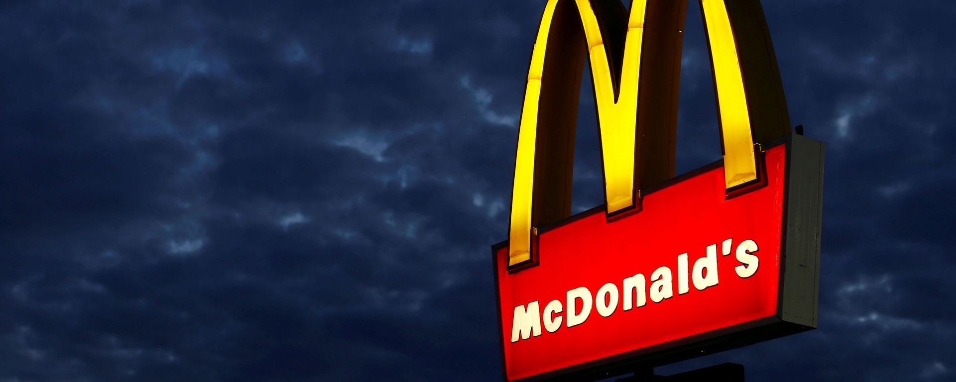 A McDonald's restaurant is pictured in Encinitas, California September 9, 2014. A McDonald's restaurant is pictured in Encinitas, California September 9, 2014. - Sputnik International, 1920, 19.04.2021