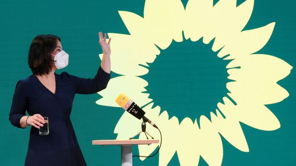 Co-leader of Germany's Green party and designated candidate for chancellor Annalena Baerbock leaves after an interview, in Berlin, Germany, April 19, 2021 - Sputnik International