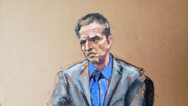 Former Minneapolis police officer Derek Chauvin listens as defence attorney Eric Nelson makes closing arguments during the trial of Chauvin for second-degree murder, third-degree murder and second-degree manslaughter in the death of George Floyd in Minneapolis, Minnesota, U.S. April 19, 2021 in this courtroom sketch.  - Sputnik International