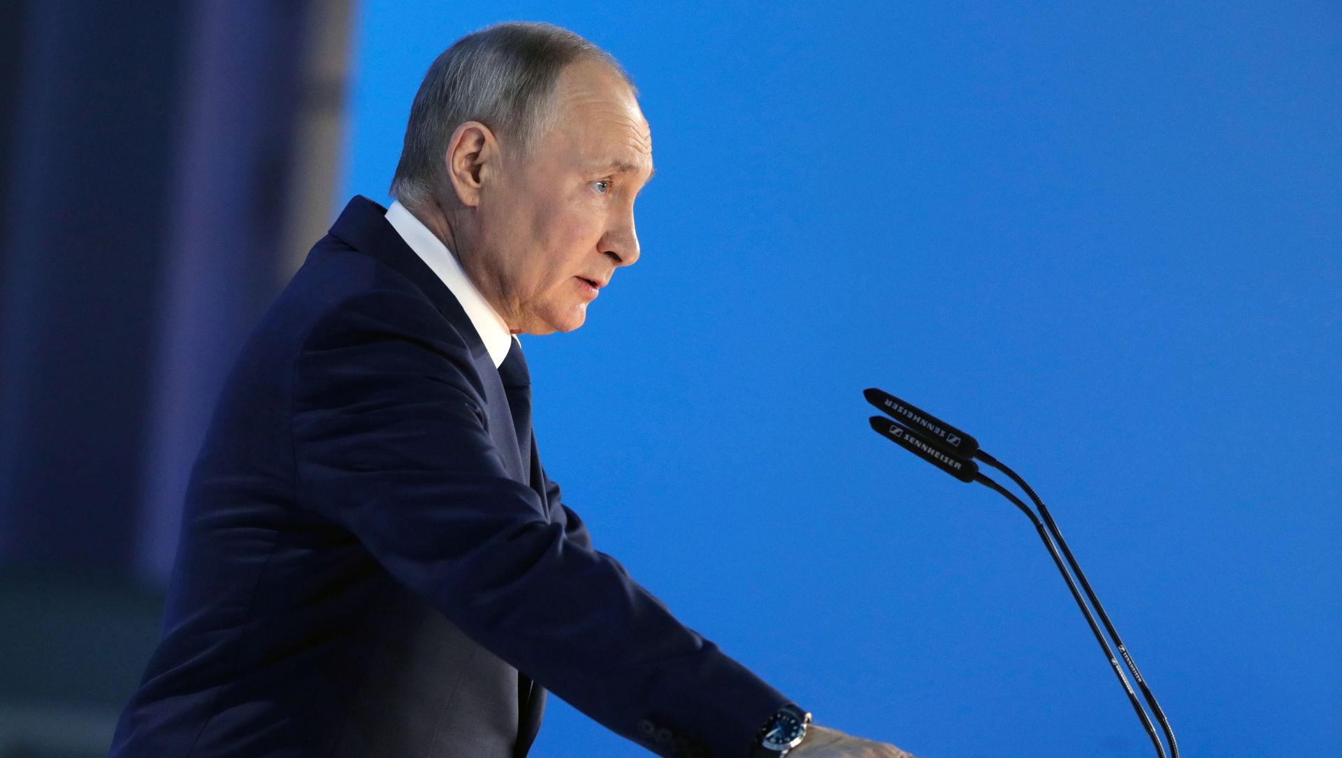 Russian President Vladimir Putin at his annual address to Russian lawmakers. 21 April 2021. Russian President Vladimir Putin at his annual address to Russian lawmakers. 21 April 2021. - Sputnik International, 1920, 21.04.2021