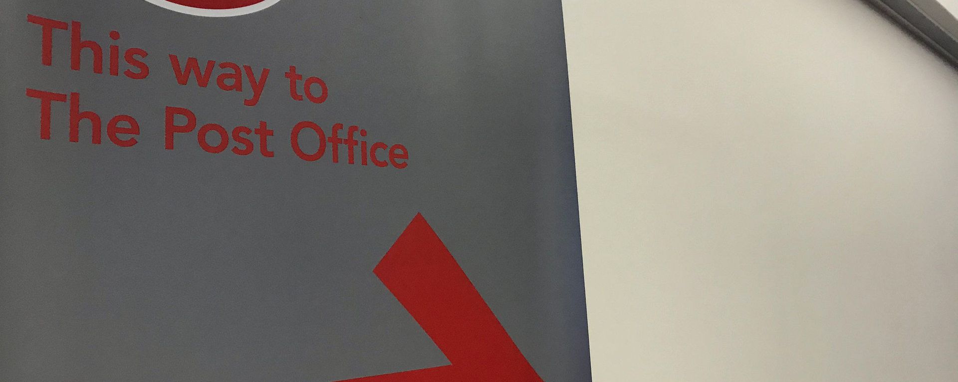 UK Post Office sign  - Sputnik International, 1920, 10.08.2022