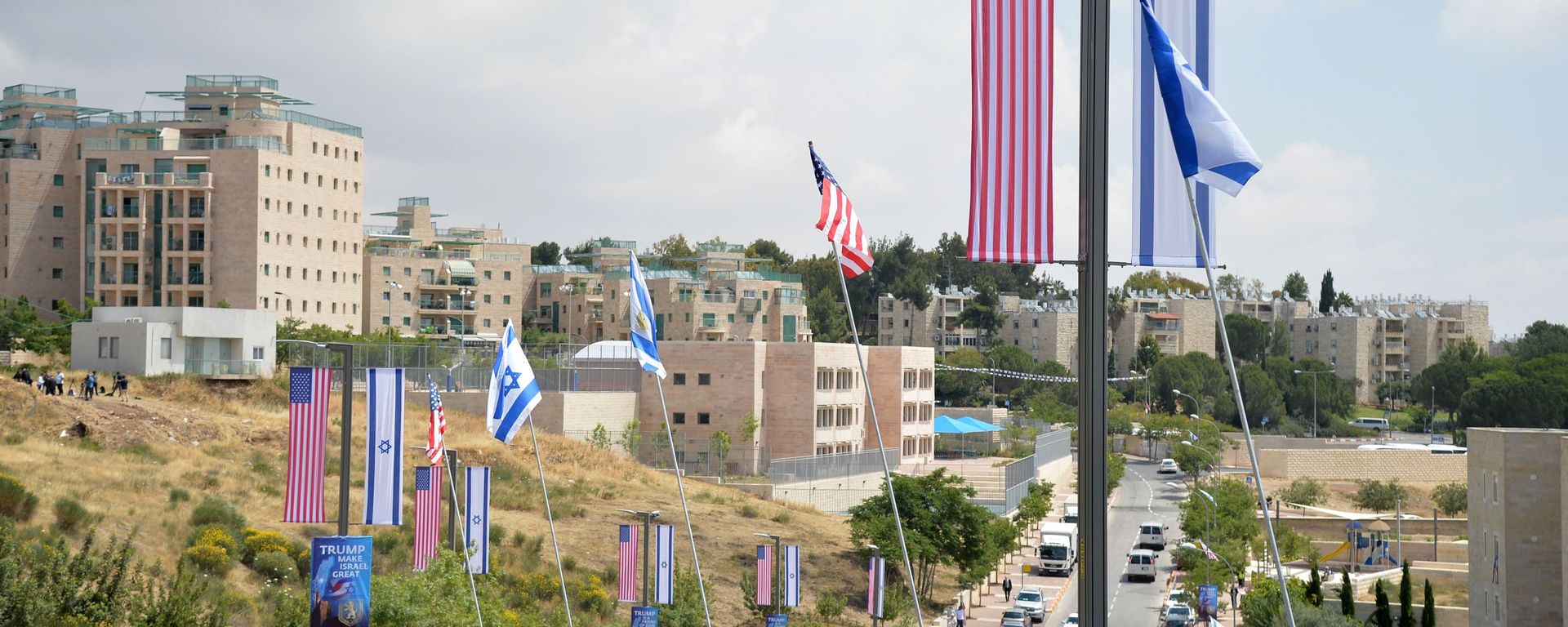 US and Israeli flags - Sputnik International, 1920, 06.10.2021
