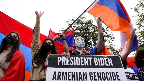 Members of the Armenian diaspora rally in front of the Turkish Embassy after U.S. President Joe Biden recognized that the 1915 massacres of Armenians in the Ottoman Empire constituted genocide in Washington, U.S., April 24, 2021. - Sputnik International