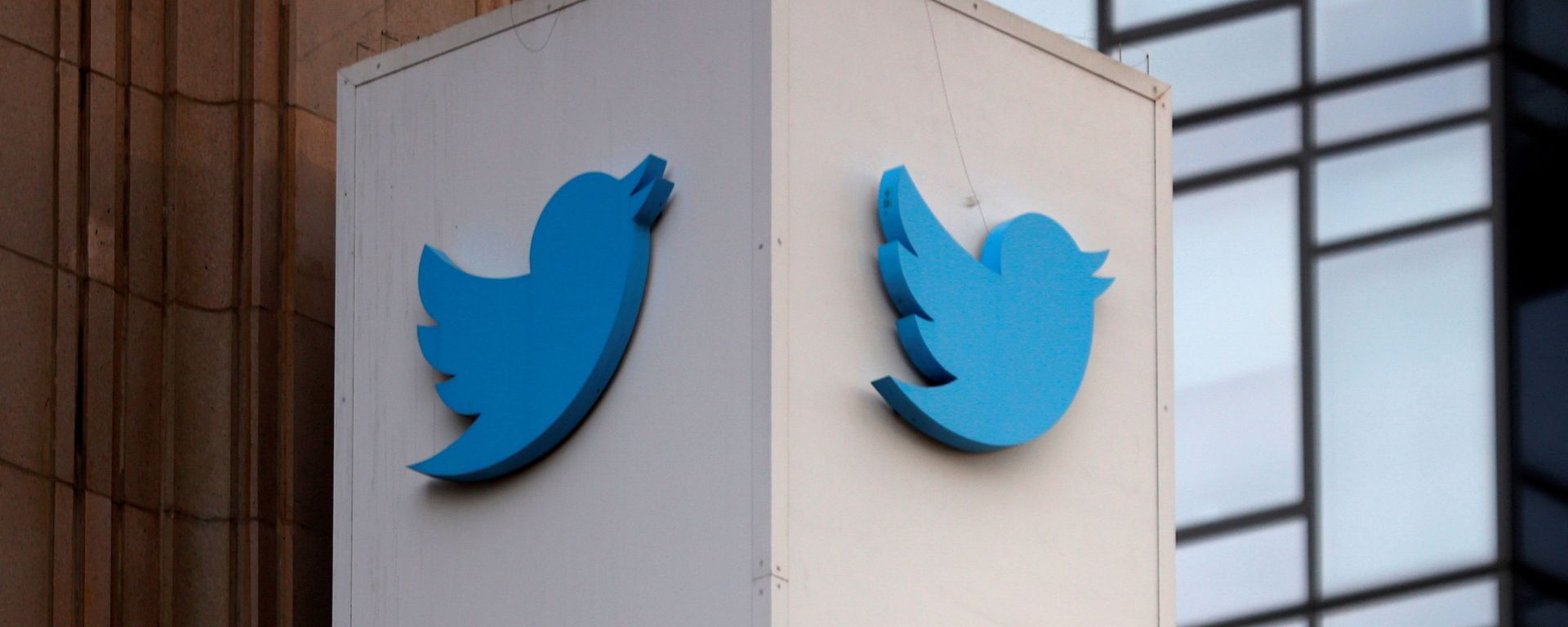 A Twitter logo is seen outside the company headquarters in San Francisco, California, U.S., January 11, 2021 A Twitter logo is seen outside the company headquarters in San Francisco, California, U.S., January 11, 2021 - Sputnik International, 1920, 30.04.2021