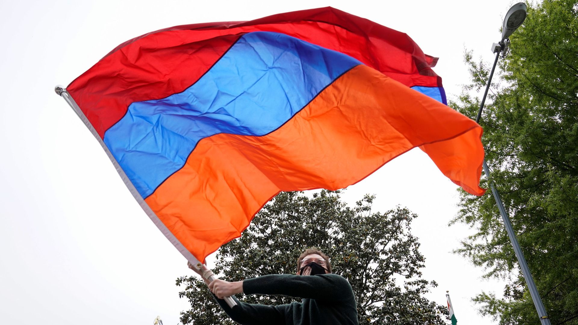 Members of the Armenian diaspora rally in front of the Turkish Embassy after U.S. President Joe Biden recognized that the 1915 massacres of Armenians in the Ottoman Empire constituted genocide in Washington, U.S., April 24, 2021. Members of the Armenian diaspora rally in front of the Turkish Embassy after U.S. President Joe Biden recognized that the 1915 massacres of Armenians in the Ottoman Empire constituted genocide in Washington, U.S., April 24, 2021. - Sputnik International, 1920, 28.04.2021