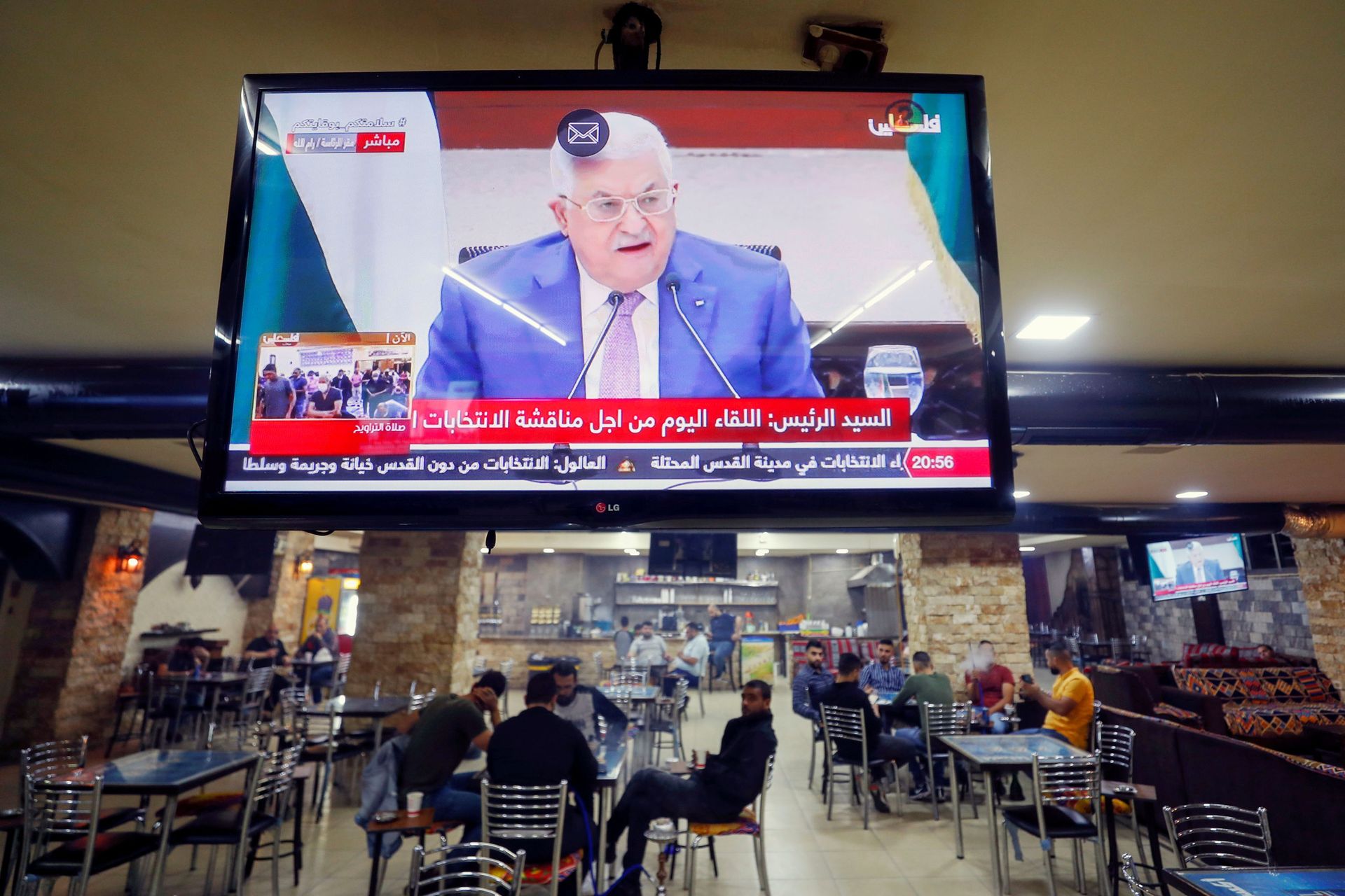 'Slap Across the Face': EU Disappointed as Palestinian Authority Delays Vote, But Won't Cut Ties 'Slap Across the Face': EU Disappointed as Palestinian Authority Delays Vote, But Won't Cut Ties - Sputnik International, 1920, 27.05.2021