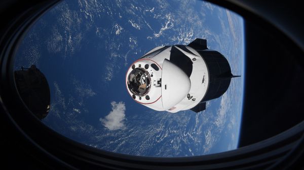 In this Saturday, April 24, 2021 photo made available by NASA, the SpaceX Crew Dragon capsule approaches the International Space Station for docking - Sputnik International