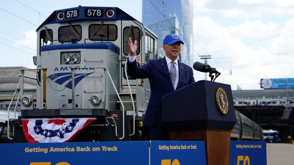 U.S. President Joe Biden and first lady Jill Biden visit Philadelphia - Sputnik International