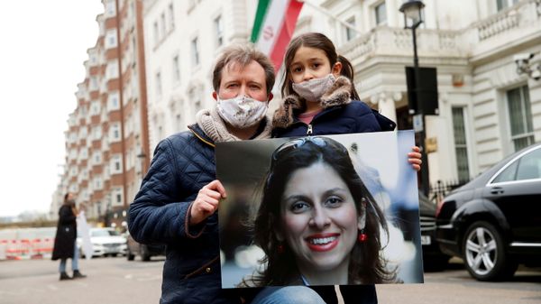 FILE PHOTO: Richard Ratcliffe protests outside Iranian Embassy in London - Sputnik International