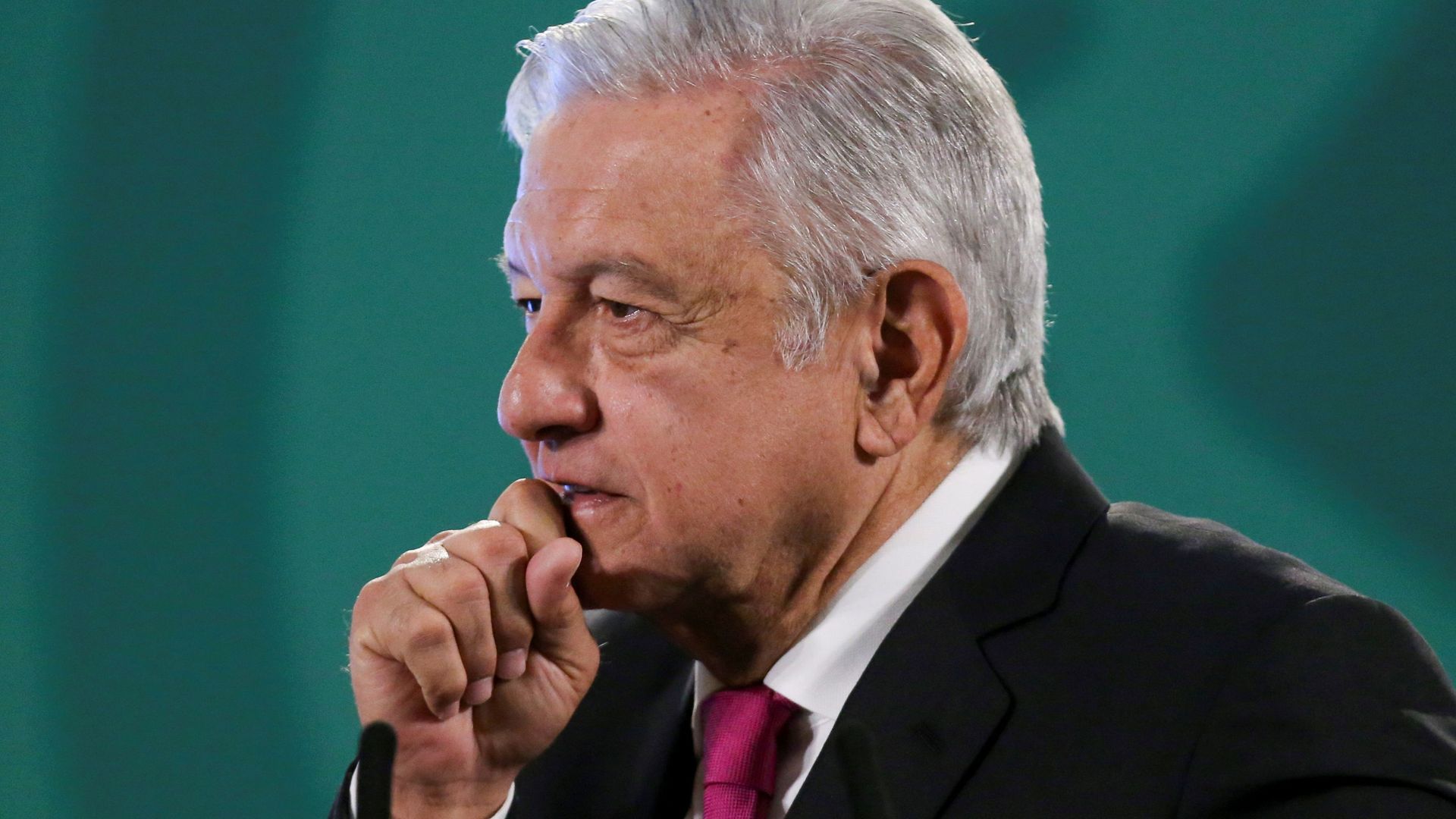Mexico's President Andres Manuel Lopez Obrador gestures during a news conference at the National Palace in Mexico City Mexico's President Andres Manuel Lopez Obrador gestures during a news conference at the National Palace in Mexico City - Sputnik International, 1920, 03.05.2021