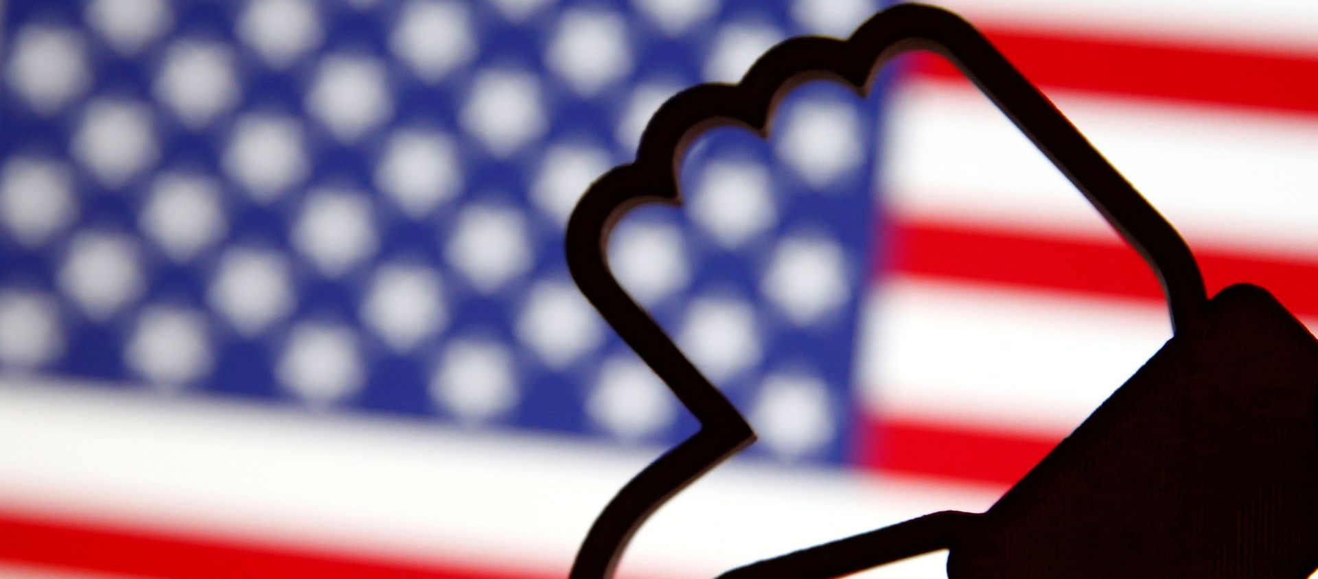 A 3D-printed Facebook Like symbol is displayed inverted in front of a U.S. flag in this illustration taken, March 18, 2018 A 3D-printed Facebook Like symbol is displayed inverted in front of a U.S. flag in this illustration taken, March 18, 2018 - Sputnik International, 1920, 05.05.2021
